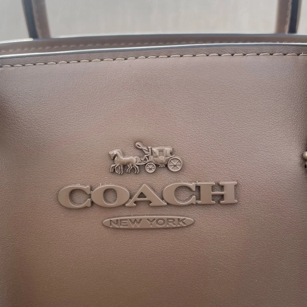 COACH Andrea Carryall Leather Bag - Picture 4 of 14